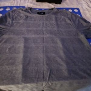 Muscle shirt close to body